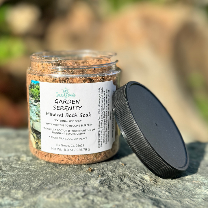 GARDEN SERENITY Mineral Bath Soak, Calming & Restorative Soak for a Peaceful Spa Escape 8 oz