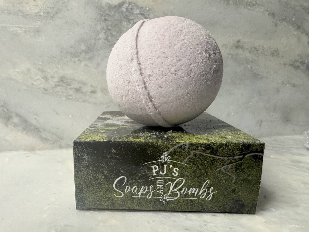 Bath Bombs, Fields of Lavender Scent, Aromatherapy, Relaxing Scent, Moisturizing