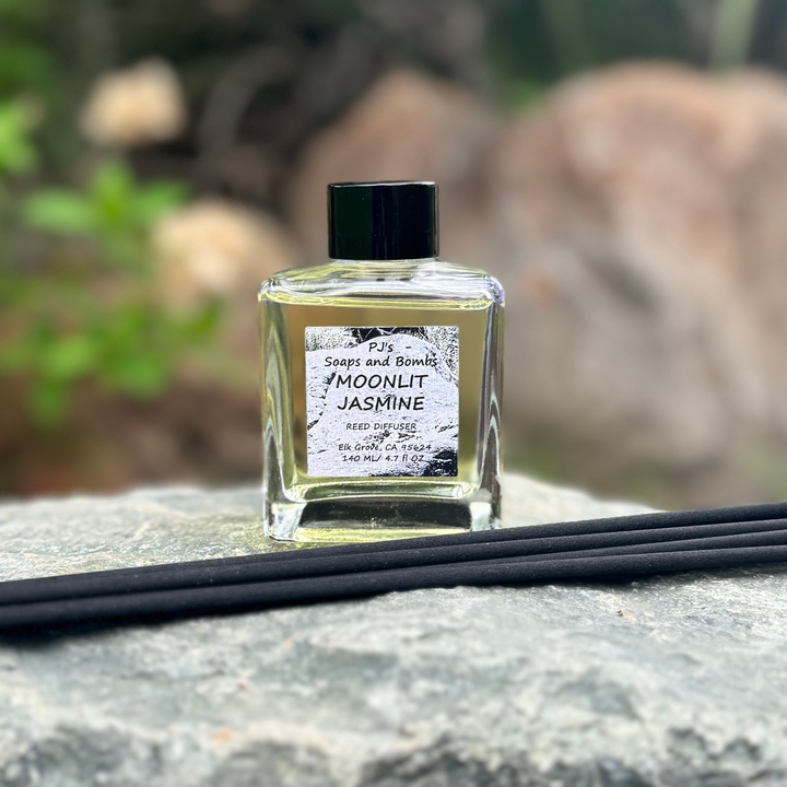 MOONLIT JASMINE Reed Diffuser, Soft Floral Fragrance, 4.7 oz