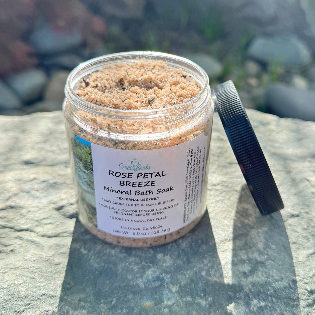 ROSE PETAL BREEZE Mineral Bath Soak  Calming & Refreshing Soak for a Peaceful Spa Escape 8 oz