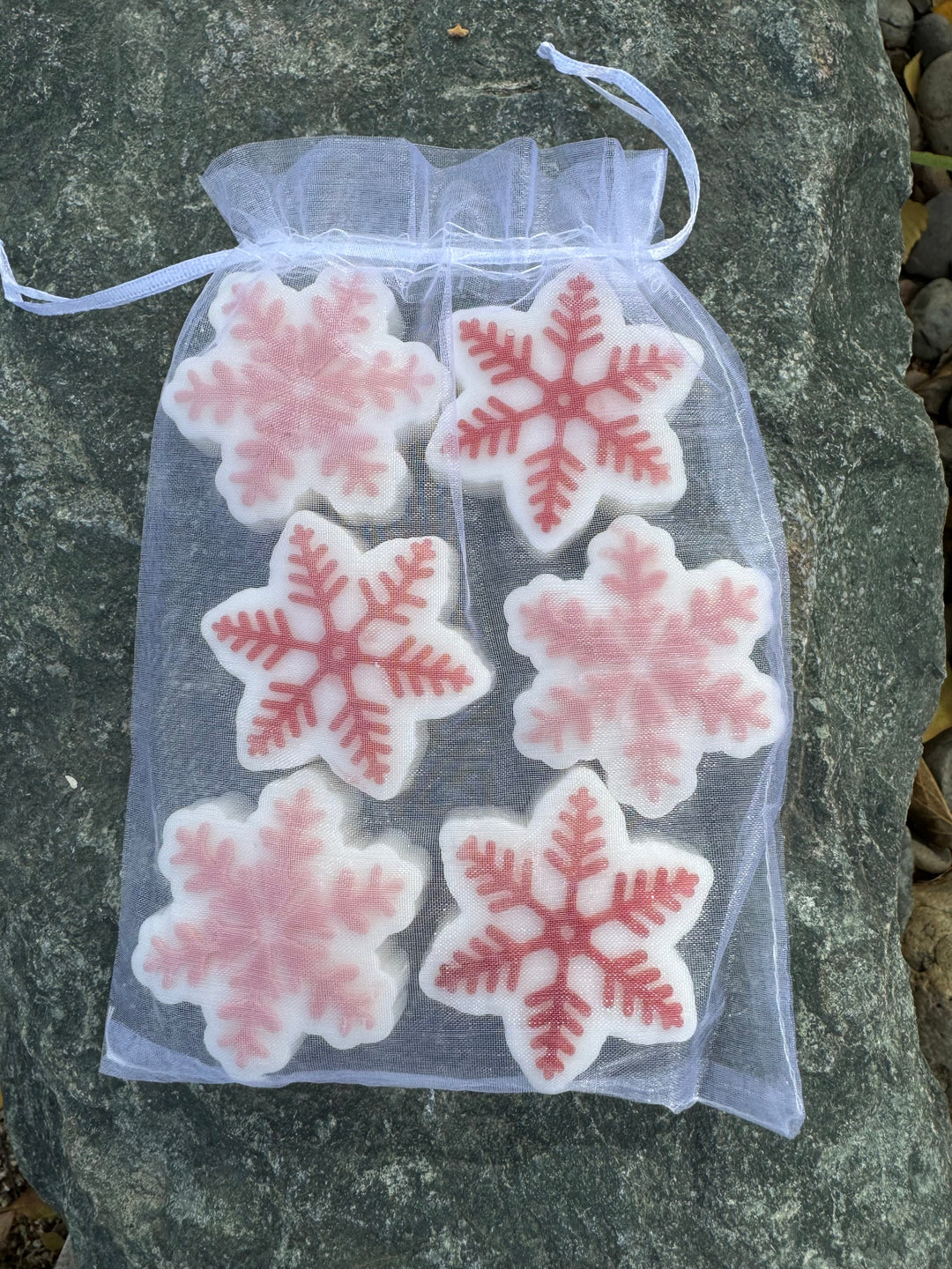 Peppermint Snowflake Soaps, Goat Milk Guest Soaps, Cooling Peppermint Scent.